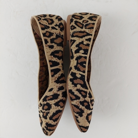SKECHERS Women's Cleo Claw-Some Natural Leopard Print Slip-on Ballet Flats 6.5. - Picture 6 of 11